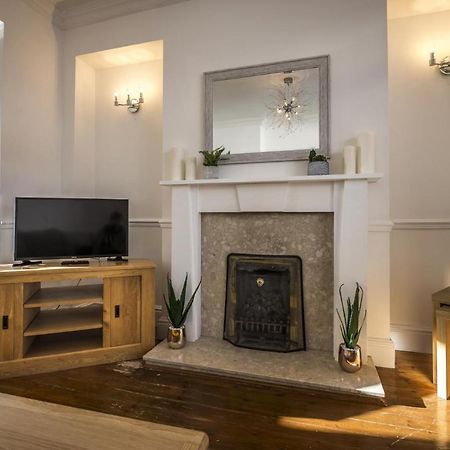 Ivydene - 3 Bedroom Holiday Home - Tenby Extérieur photo