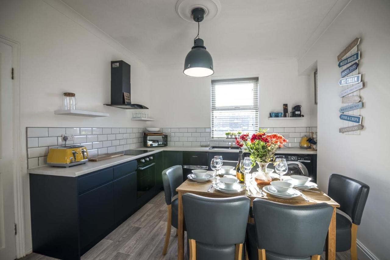 Ivydene - 3 Bedroom Holiday Home - Tenby Extérieur photo