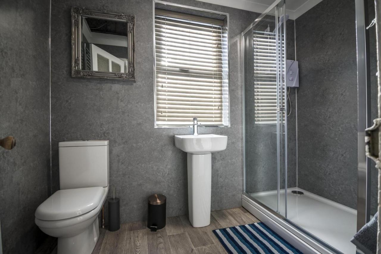 Ivydene - 3 Bedroom Holiday Home - Tenby Extérieur photo